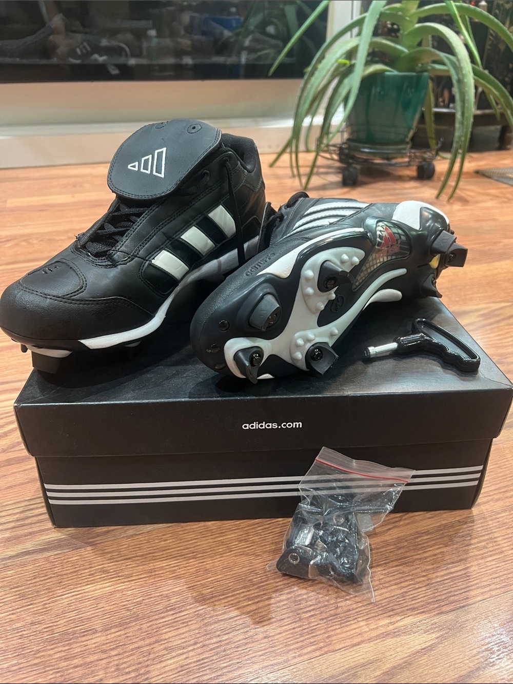 Adidas NEW OLD STOCK Excel 3 Low Ic Cleats - Men's US9